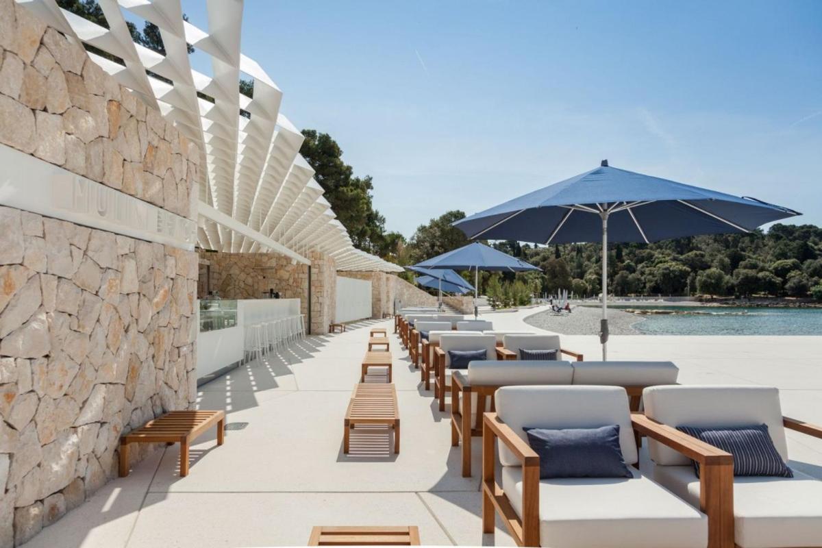 Studios Barre With Jacuzzi Rovinj Exterior photo